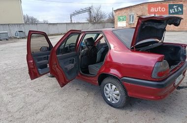Седан Renault 19 1995 в Киеве