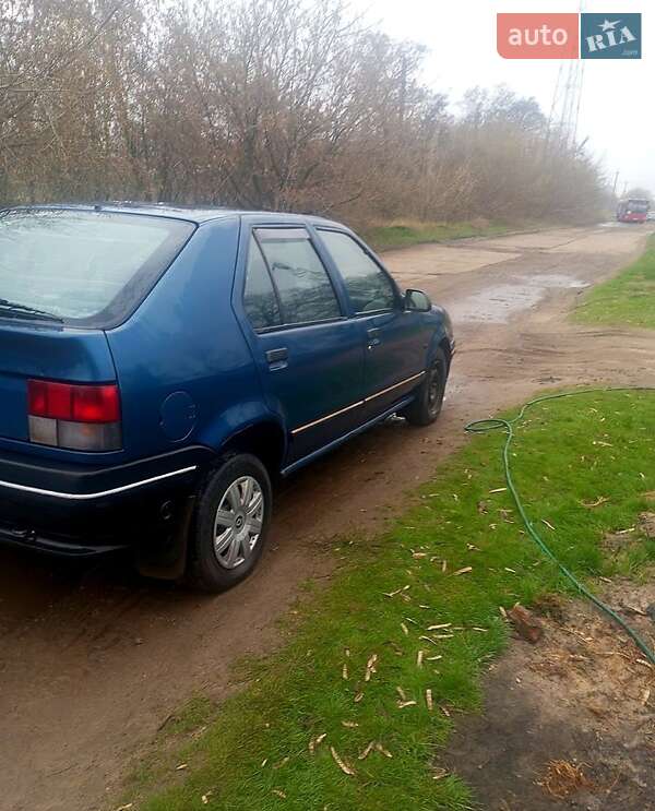 Седан Renault 19 1989 в Харькове