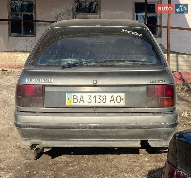 Renault 19 1989