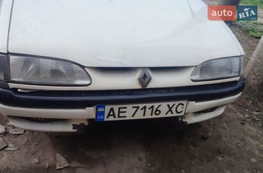 Хэтчбек Renault 19 1995 в Кривом Роге