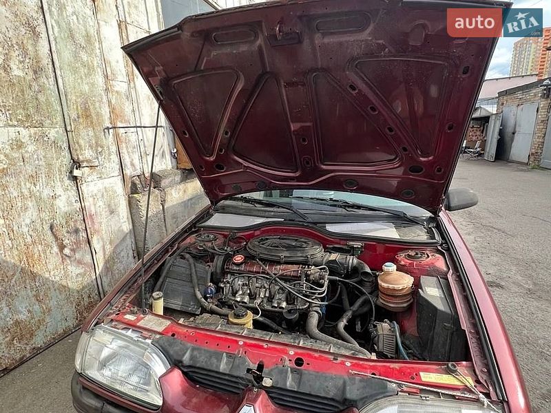 Хэтчбек Renault 19 1993 в Киеве
