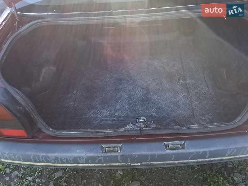 Седан Renault 19 1991 в Львове