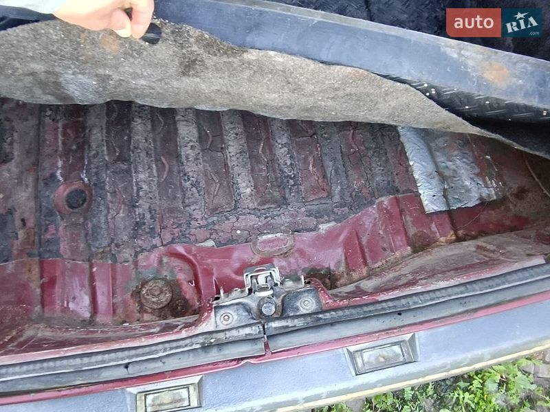 Седан Renault 19 1991 в Львове