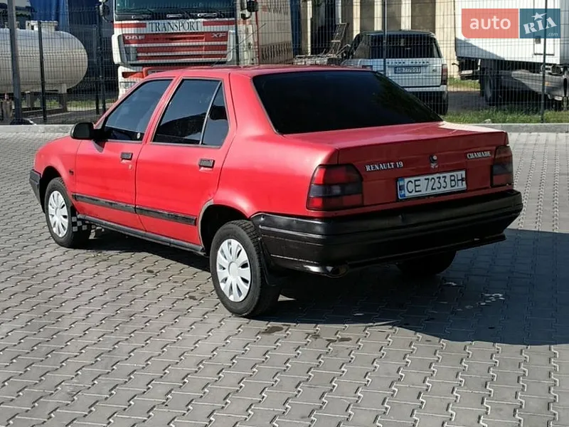 Renault 19