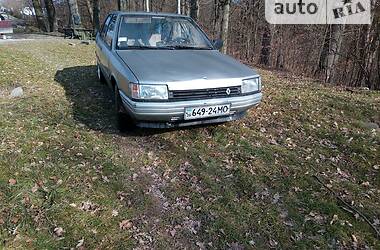 Седан Renault 21 1986 в Чернівцях