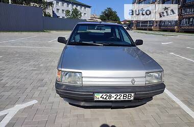 Седан Renault 21 1989 в Житомире