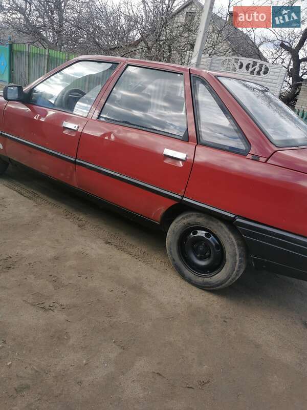 Седан Renault 21 1986 в Вознесенську фото Седан Renault 21 1986 в Вознесенську