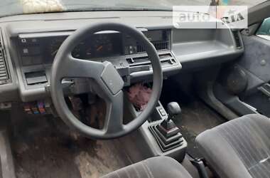 Седан Renault 21 1988 в 