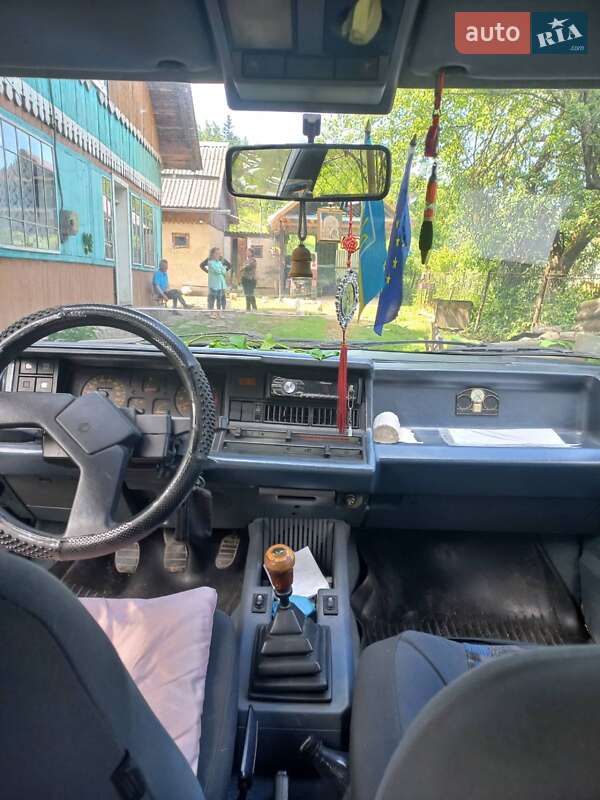 Седан Renault 21 1986 в Бориславе