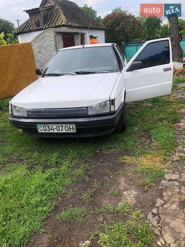 Седан Renault 21 1989 в Вознесенську