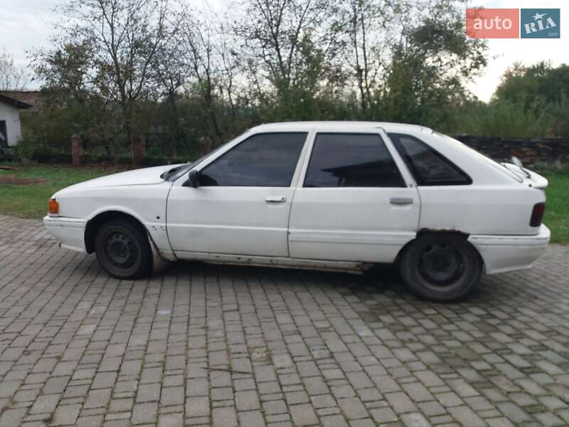 Хэтчбек Renault 21 1989 в Калуше