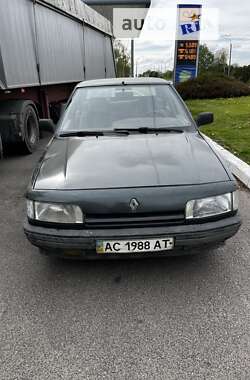 Седан Renault 21 1990 в Луцке