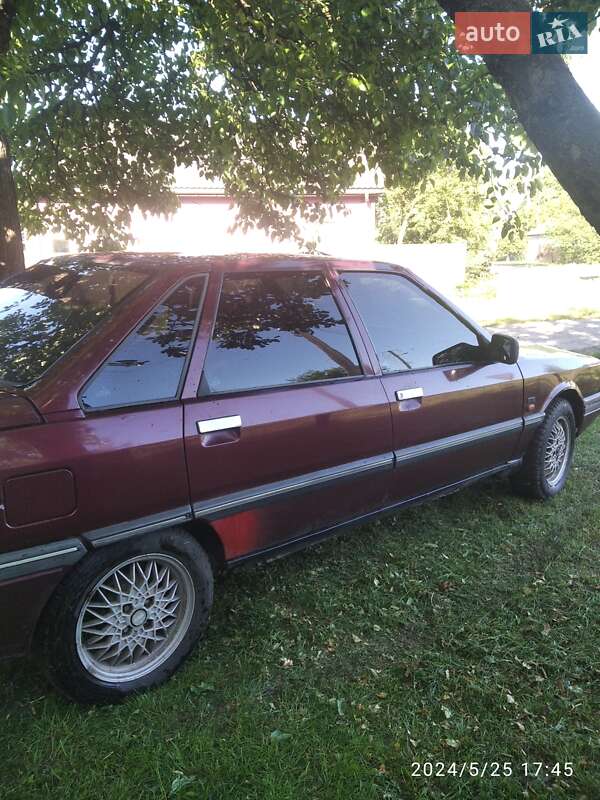 Седан Renault 21 1993 в Кролевці