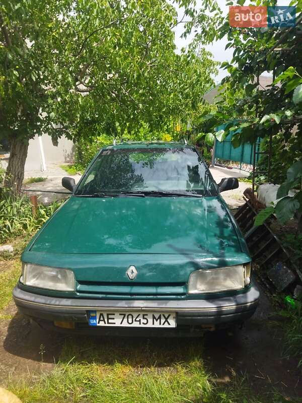 Универсал Renault 21 1990 в Каменском
