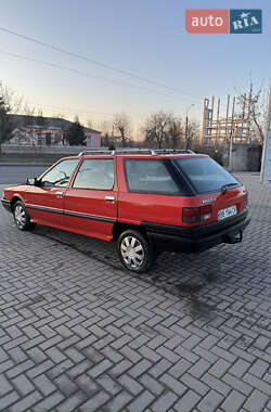 Універсал Renault 21 1990 в Смілі