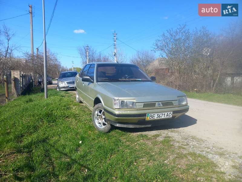Седан Renault 21 1988 в 