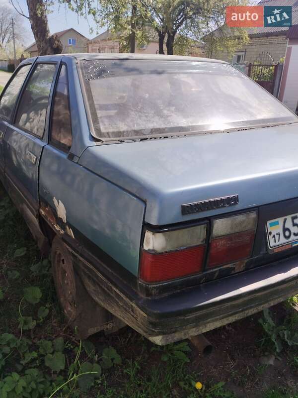 Седан Renault 21 1987 в П'ятихатках