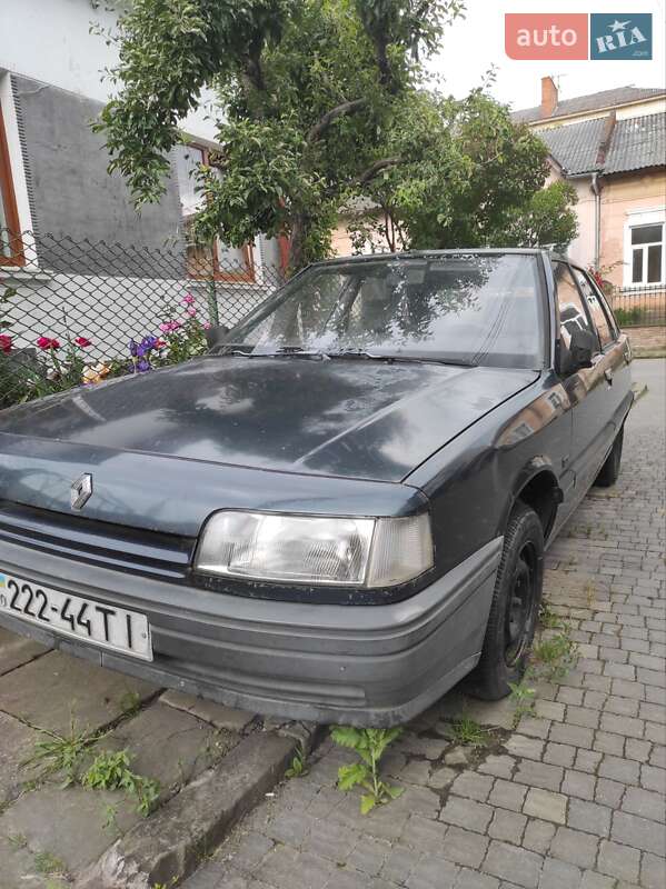 Хэтчбек Renault 21 1990 в Тернополе фото Хэтчбек Renault 21 1990 в Тернополе