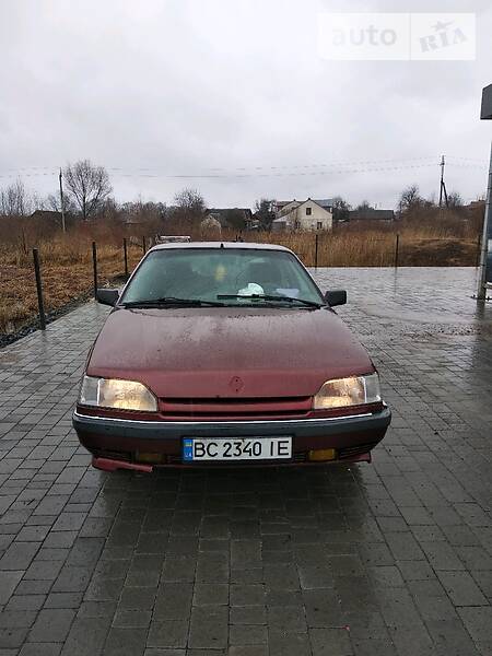 Хэтчбек Renault 25 1990 в Каменке-Бугской