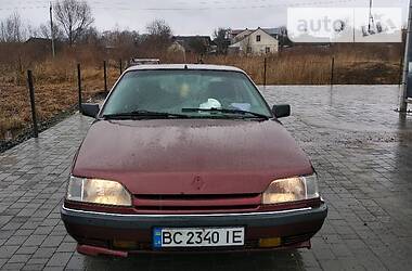 Хэтчбек Renault 25 1990 в Каменке-Бугской