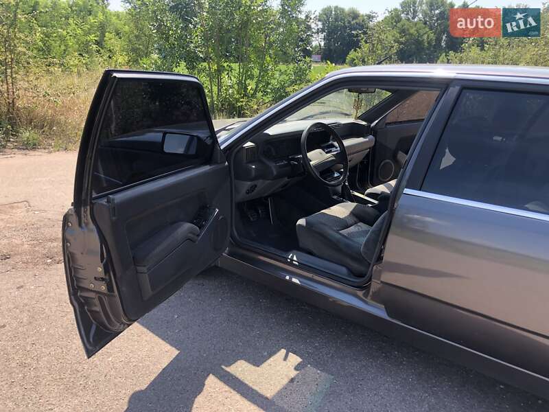 Хэтчбек Renault 25 1991 в Виннице фото 5 Хэтчбек Renault 25 1991 в Виннице