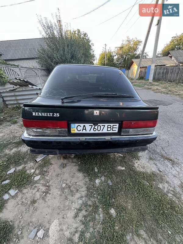 Хэтчбек Renault 25 1989 в Каменке