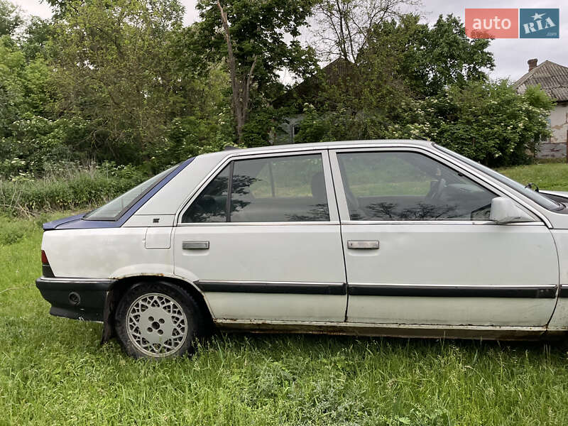Хэтчбек Renault 25 1991 в Прилуках