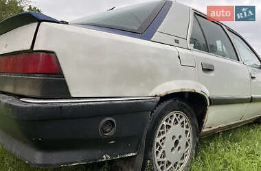 Хэтчбек Renault 25 1991 в 