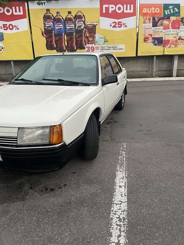 Хэтчбек Renault 25 1988 в Виннице