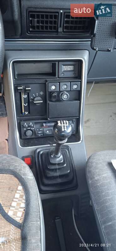 Седан Renault 9 1988 в Львові