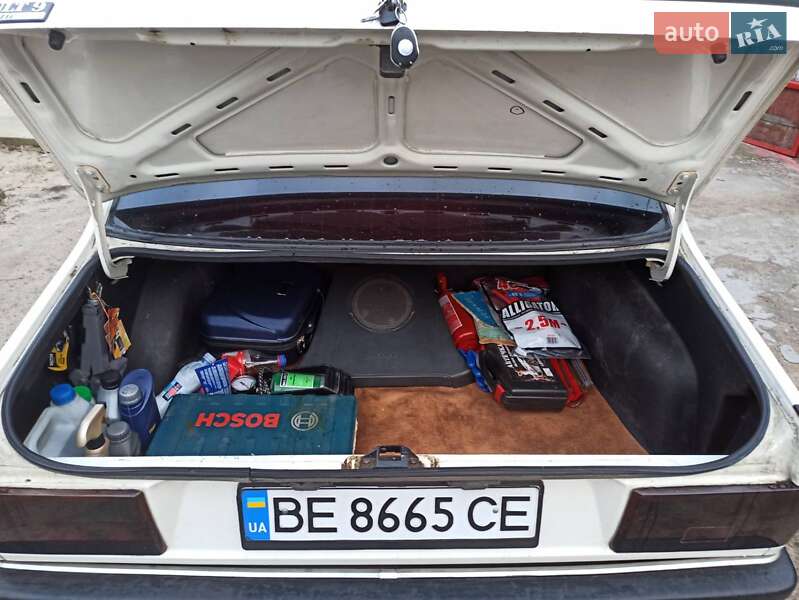 Седан Renault 9 1986 в Николаеве