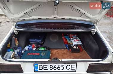 Седан Renault 9 1986 в 