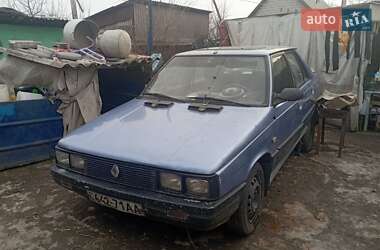 Седан Renault 9 1983 в Запоріжжі