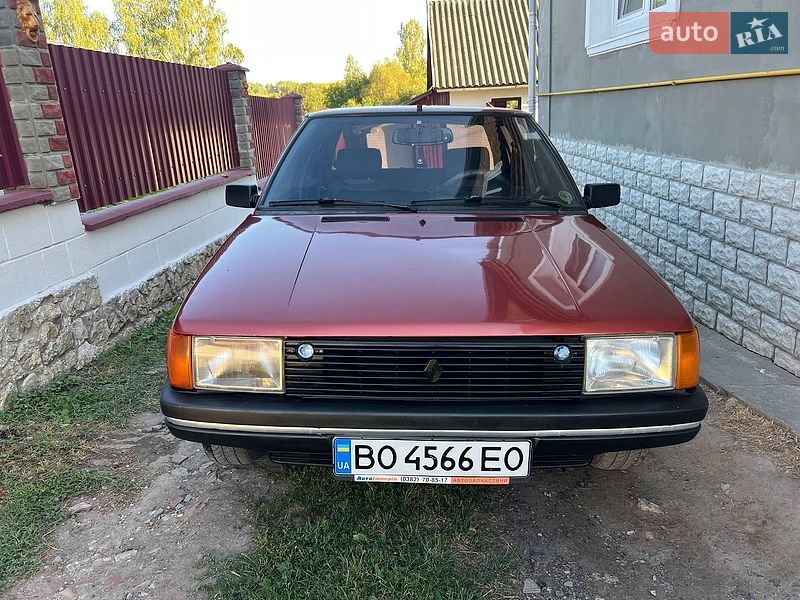 Седан Renault 9 1985 в Вишневце