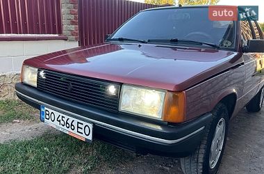 Седан Renault 9 1985 в Вишневце