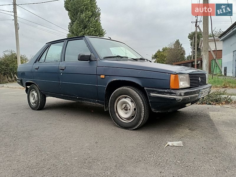 Седан Renault 9 1983 в Измаиле
