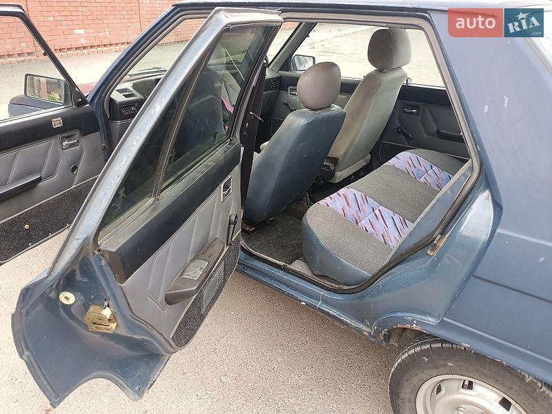 Седан Renault 9 1983 в Измаиле