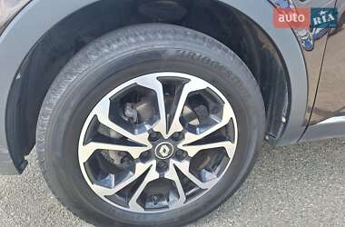 Позашляховик / Кросовер Renault Arkana 2020 в 