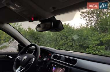 Внедорожник / Кроссовер Renault Arkana 2021 в 