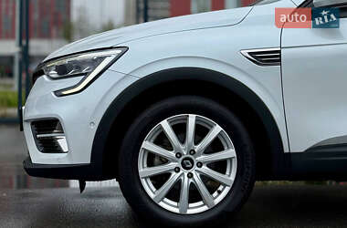 Позашляховик / Кросовер Renault Arkana 2020 в 