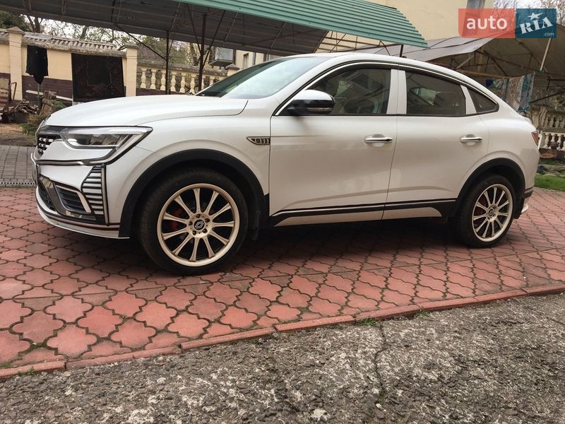 Позашляховик / Кросовер Renault Arkana 2020 в Львові