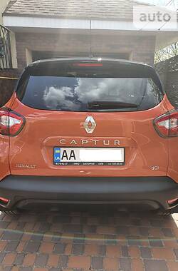 Универсал Renault Captur 2016 в Киеве