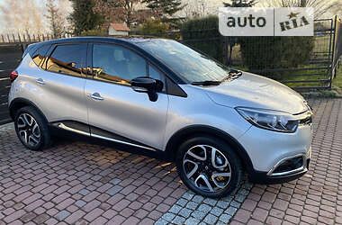 Позашляховик / Кросовер Renault Captur 2014 в 