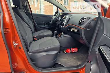 Внедорожник / Кроссовер Renault Captur 2014 в 