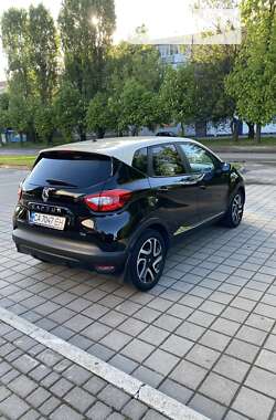 Внедорожник / Кроссовер Renault Captur 2015 в Черкассах