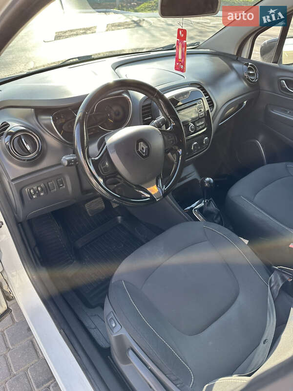 Внедорожник / Кроссовер Renault Captur 2015 в Одессе