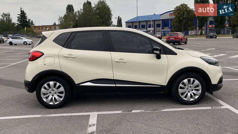 Внедорожник / Кроссовер Renault Captur 2015 в Житомире