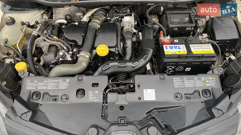 Внедорожник / Кроссовер Renault Captur 2015 в Житомире