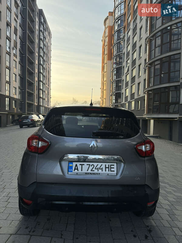 Внедорожник / Кроссовер Renault Captur 2014 в Ивано-Франковске