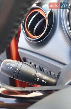Внедорожник / Кроссовер Renault Captur 2015 в 